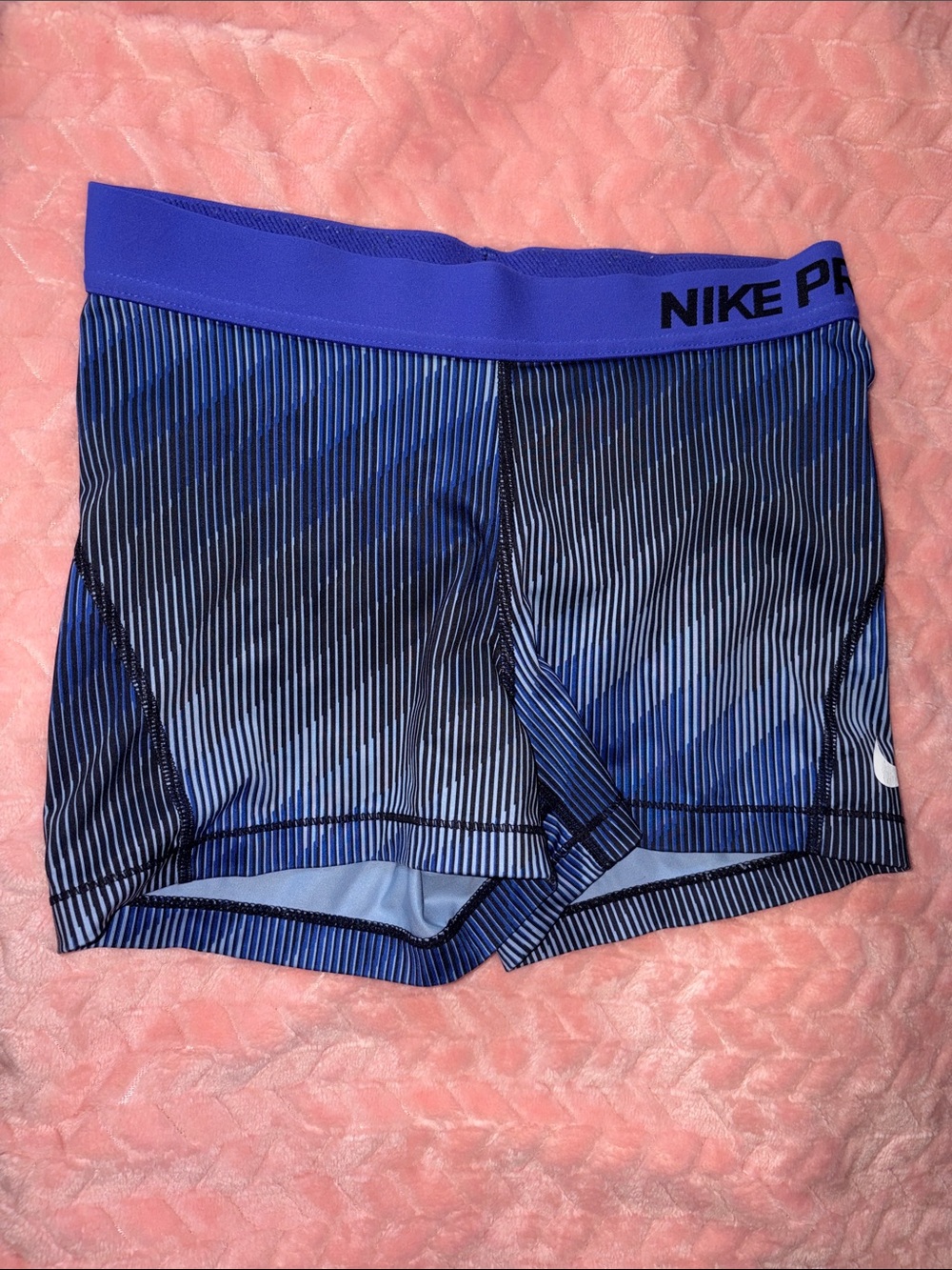 Nike Pro Women's Blue Gradient Striped Athletic Shorts
